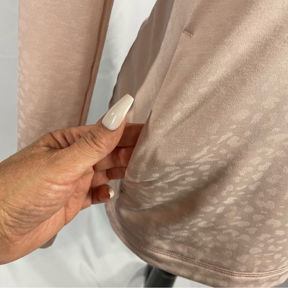 CALIA Womens Long Sleeve Athletic Running Shirt Animal Print Pale Pink - Picture 11 of 13